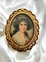 Vintage Florenza Italy Gold Frame Brooch